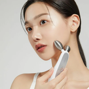 Medicube AGE-R EMS V面提拉